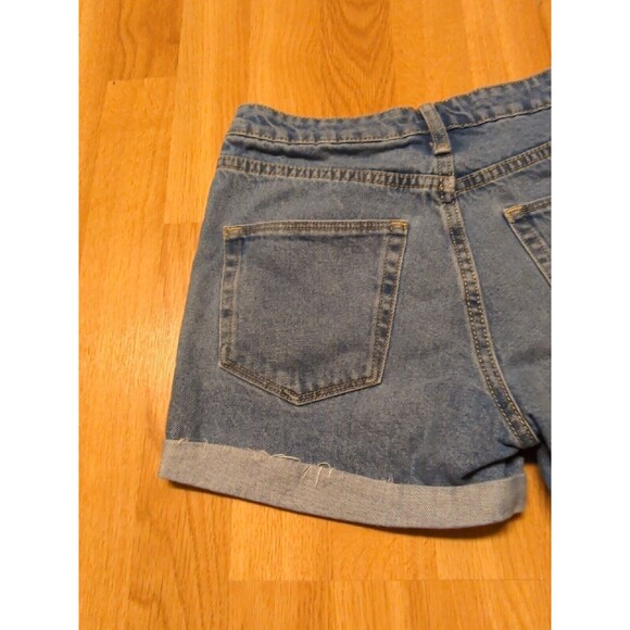 H & M Denim Shorts Womens Size 4 Rolled Up Cutoffs Medium Wash Mid Rise - Picture 6 of 8